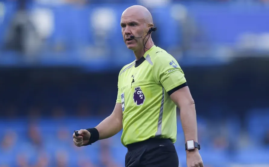 A Night of High Drama and Chaos