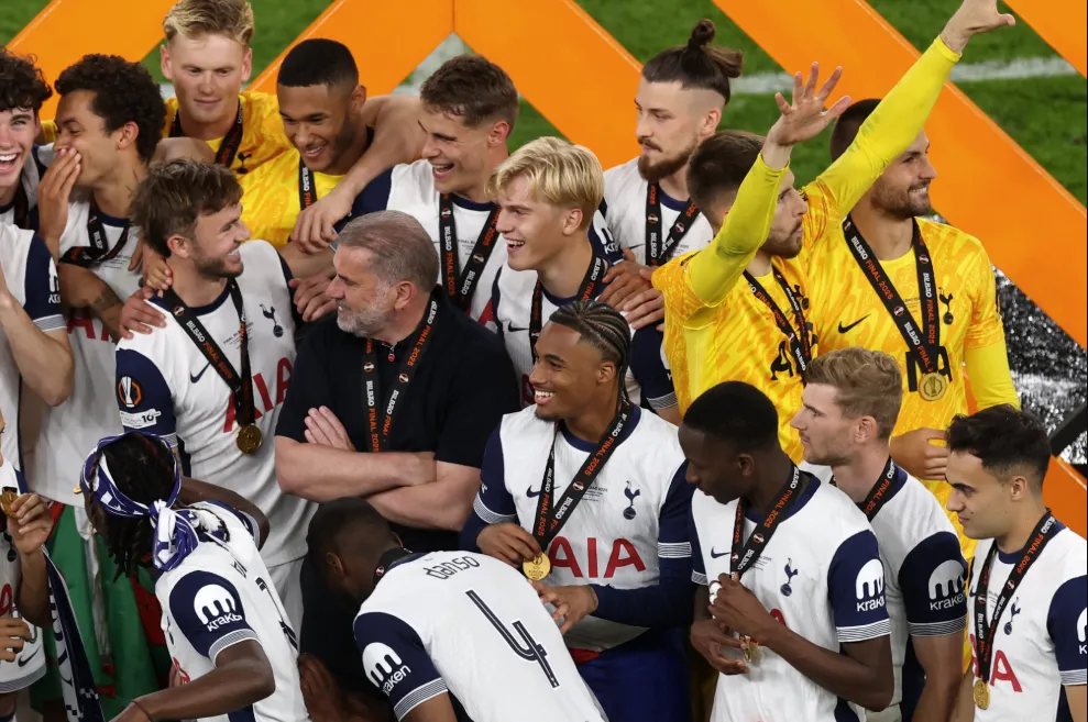 A History of Silverware: The Early Glory Years