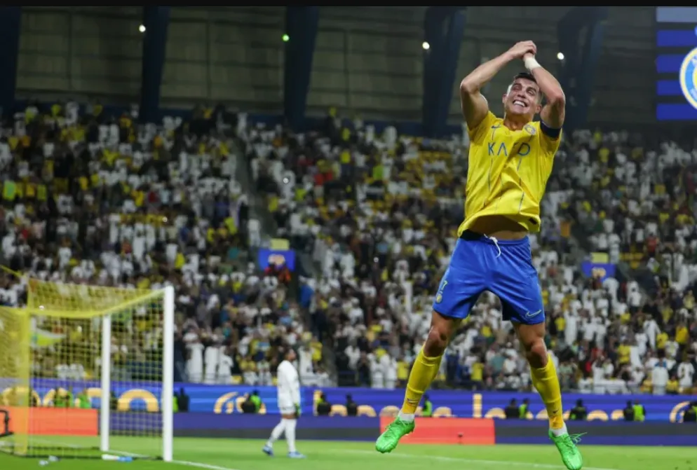 Why GIFs and Football Are a Perfect Match